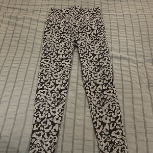 Stylish Black and White Patterned Leggings